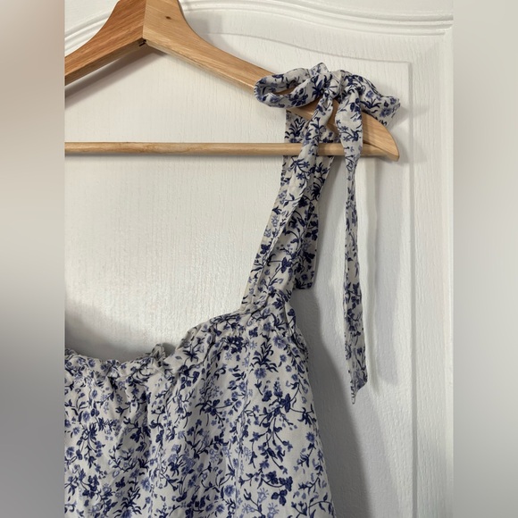 Reformation Blue & White Floral Blouse - Picture 3 of 5